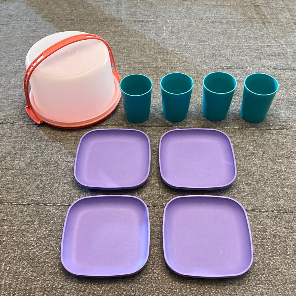 Tupperware Toys Set